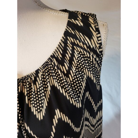 Naif Size M Black &‎ Beige Sleeveless Geometric Top - Picture 2 of 5